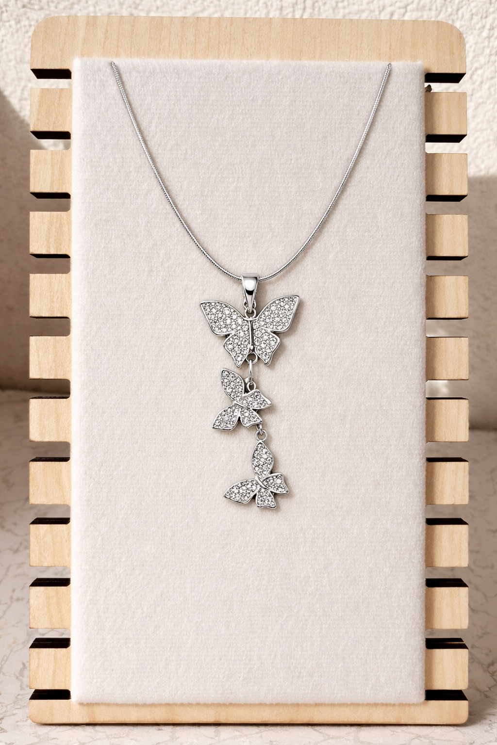 ÖYKÜM KOLYE - GRAY BUTTERFLY