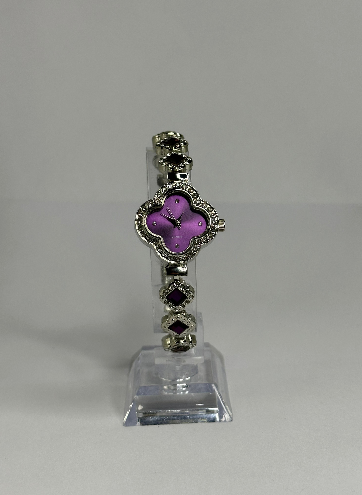 ÖYKÜM SAAT - DÖRT YAPRAKLI YONCA 1