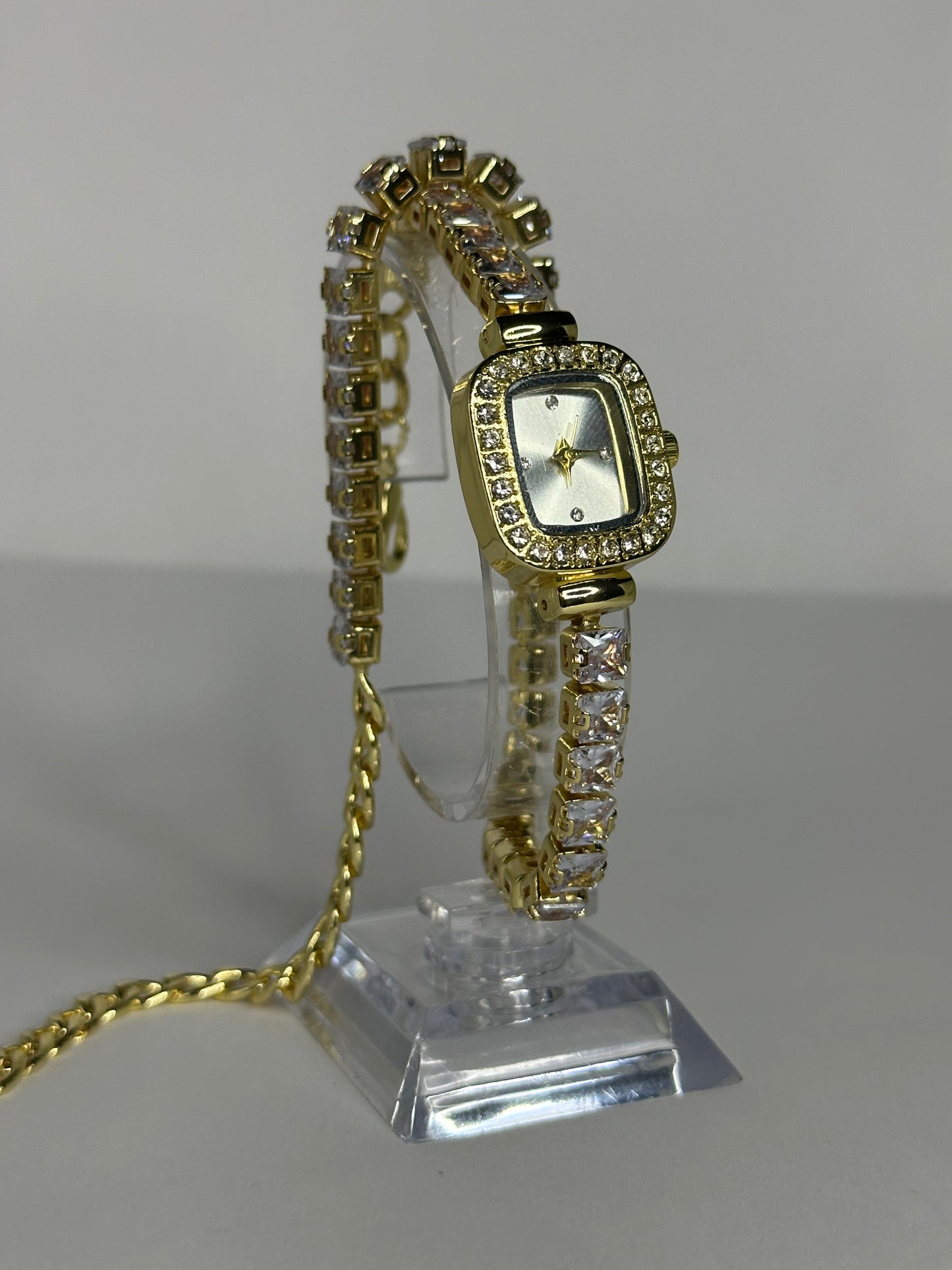 ÖYKÜM SAAT - SU YOLU DOLAMALI 1