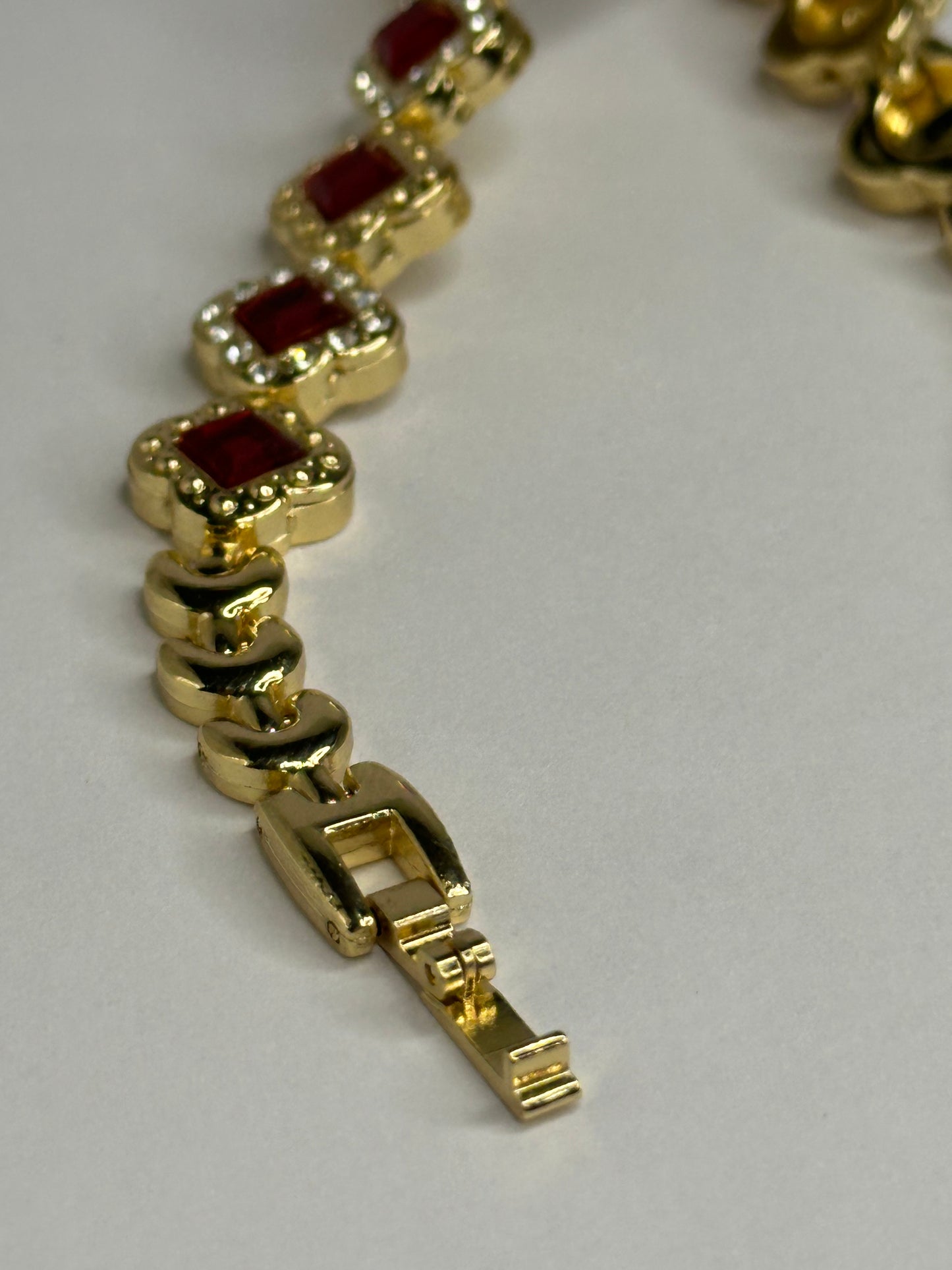 ÖYKÜM SAAT - DÖRT YAPRAKLI YONCA 2